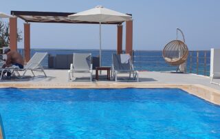 izvedba keramike ob bazenu